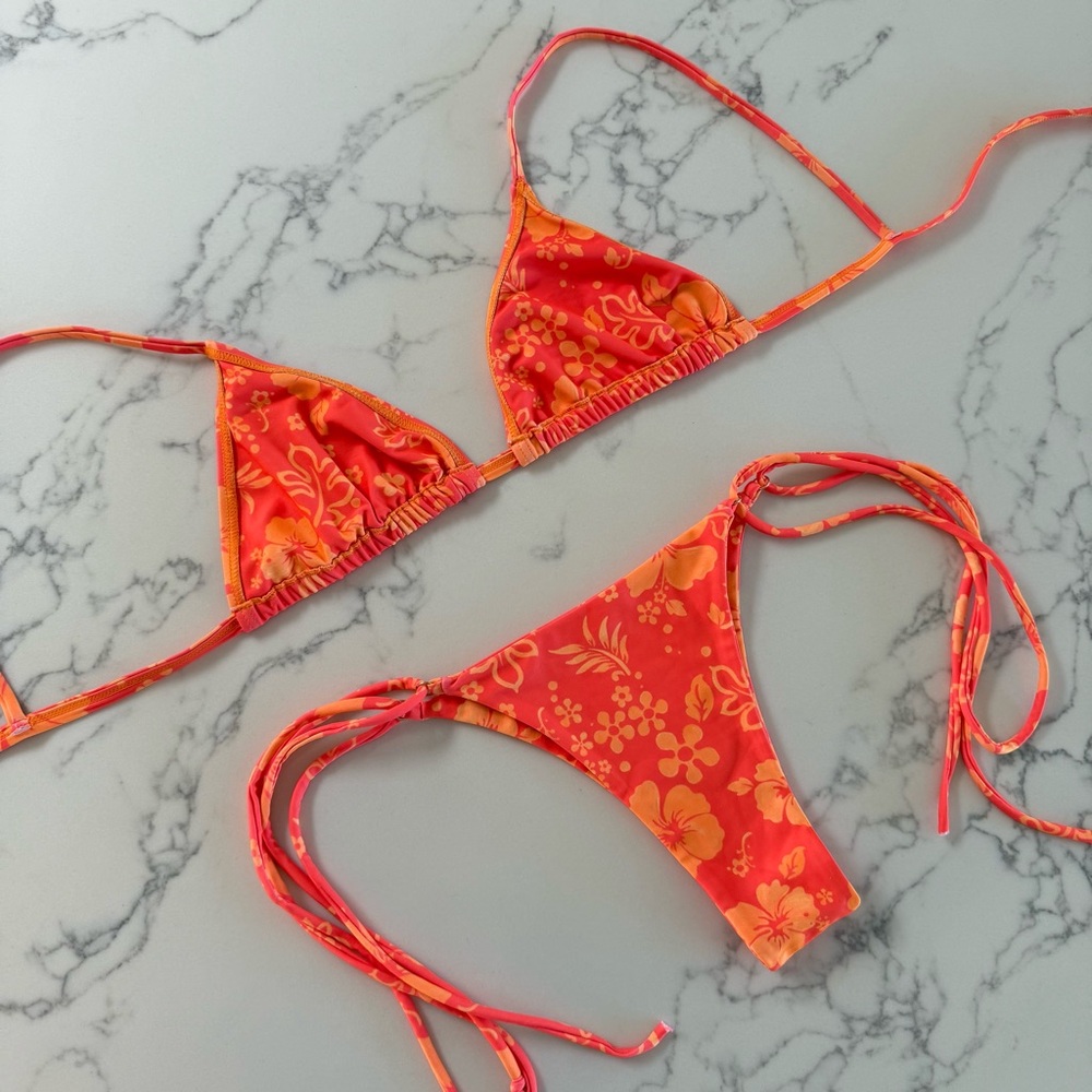 Kulani Kinis Triangle Bralette + Thong Side Tie Bikini SET - Lilo - Size Medium - Picture 2 of 6